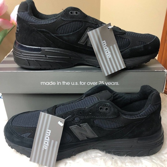 New Balance Other - NEW BALANCE 993 Men's Sneaker In Triple Black MR993TB